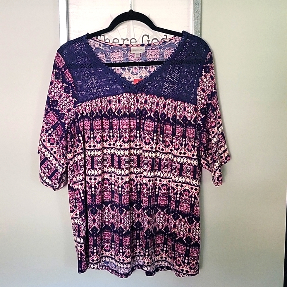 Avenue Women's Top NWT